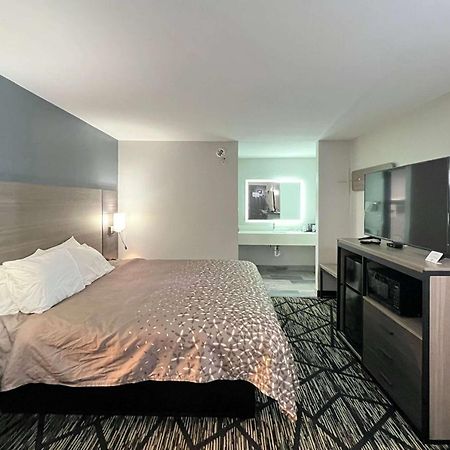 Super 8 By Wyndham Sulphur South Εξωτερικό φωτογραφία